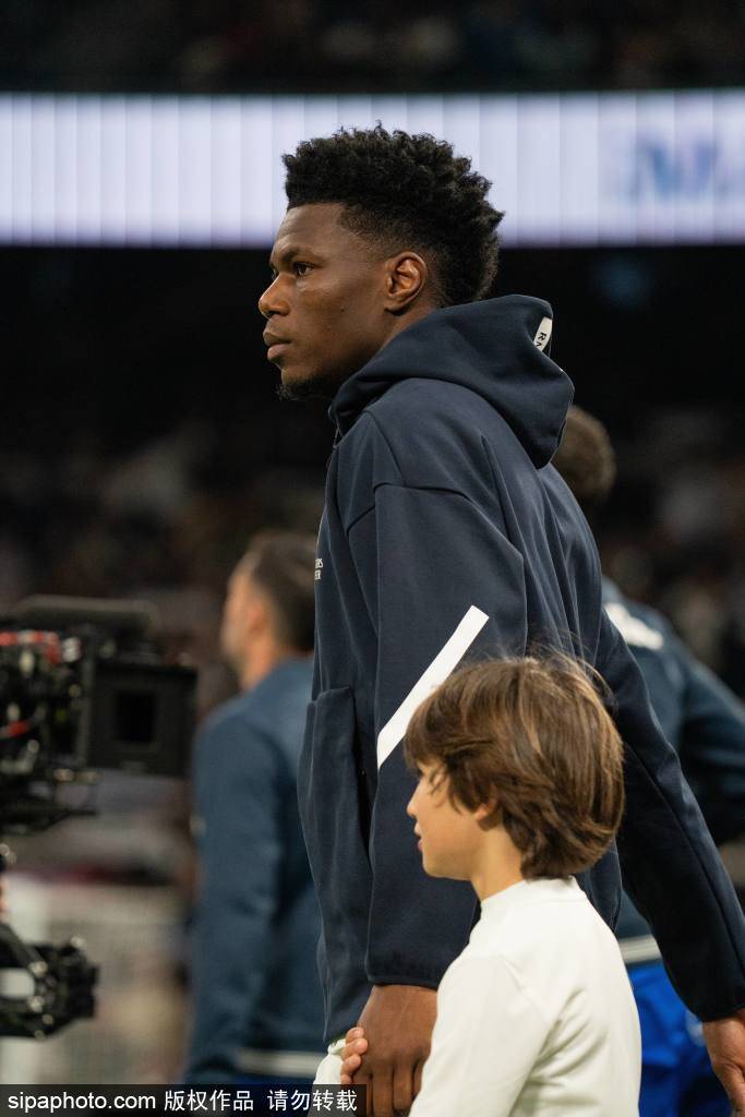 皇马半场狂飙！6射门4射正3进球，曼城艰难应对反击战术